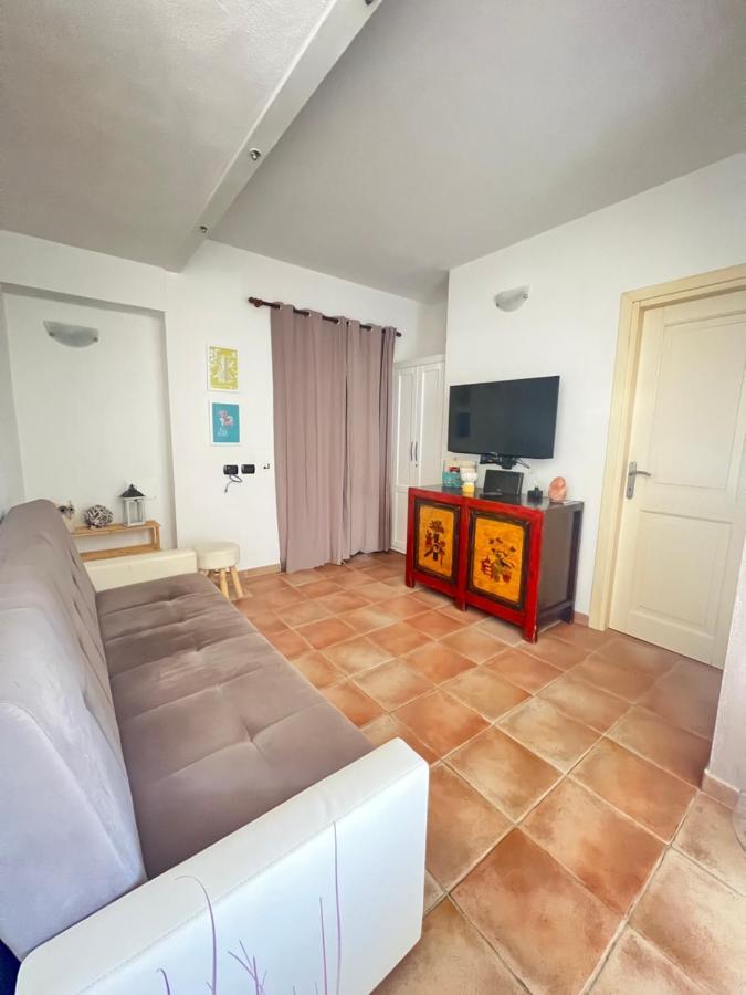 Villa Casa Edera à Olbia Extérieur photo